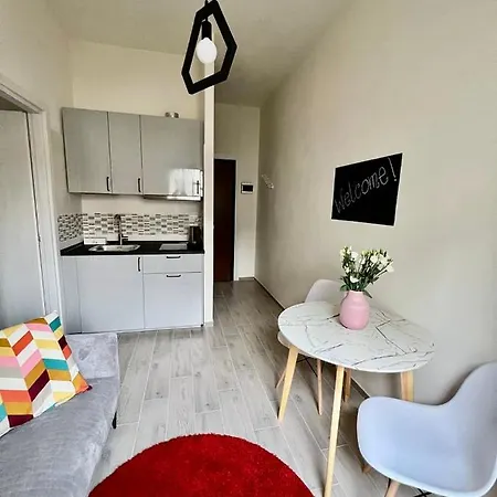 Dream: Flat In The Heart Of דירה